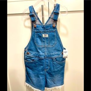 New Oshkosh B’gosh Girl 5T jean short Overalls